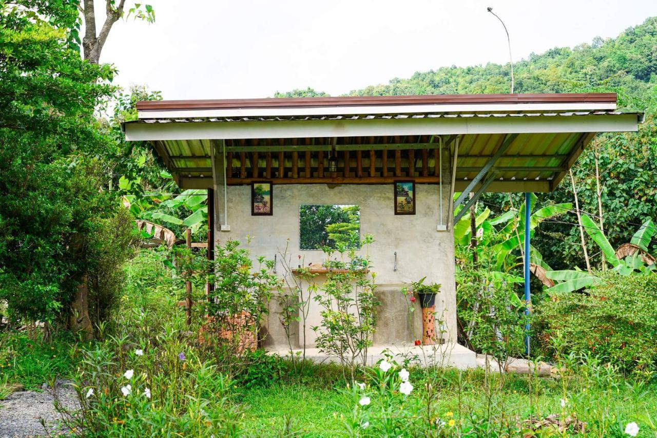True Nature Chiang Mai - Yoga & Meditation Homestay Retreat Eksteriør billede